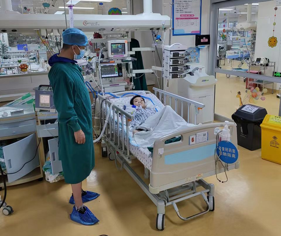 曲阳县跨省救护车出租公司